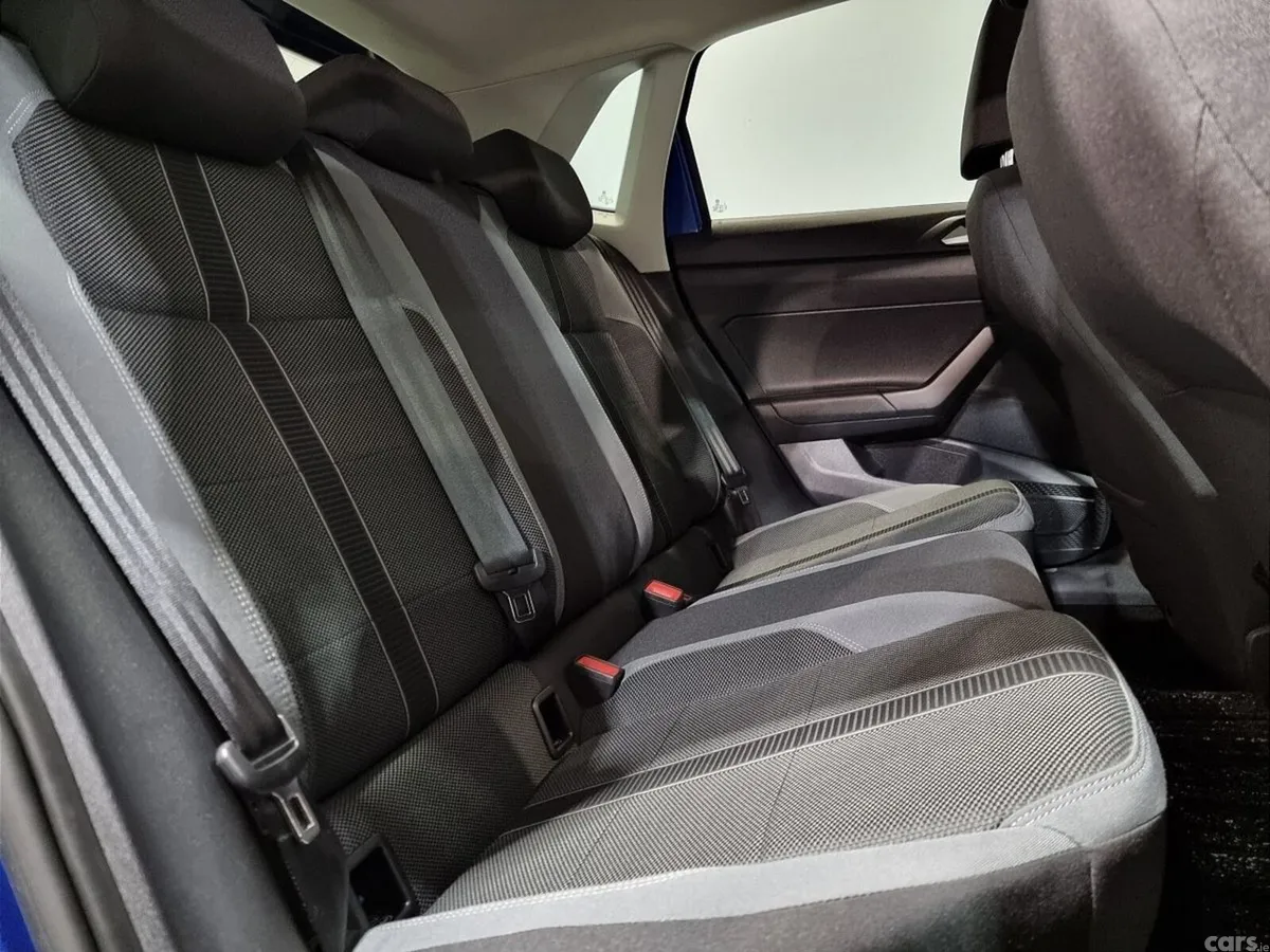 Volkswagen Polo Hatchback, Petrol, 2021, Blue
