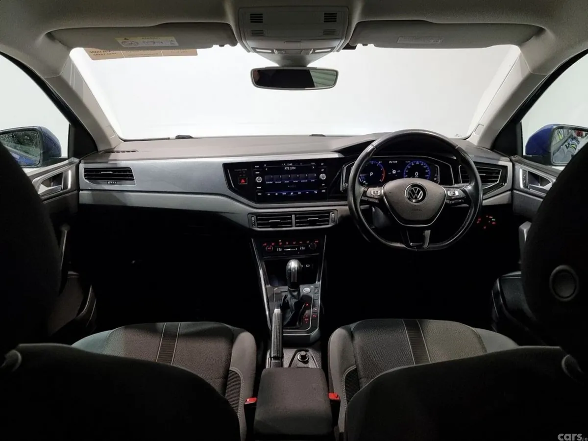Volkswagen Polo Hatchback, Petrol, 2021, Blue