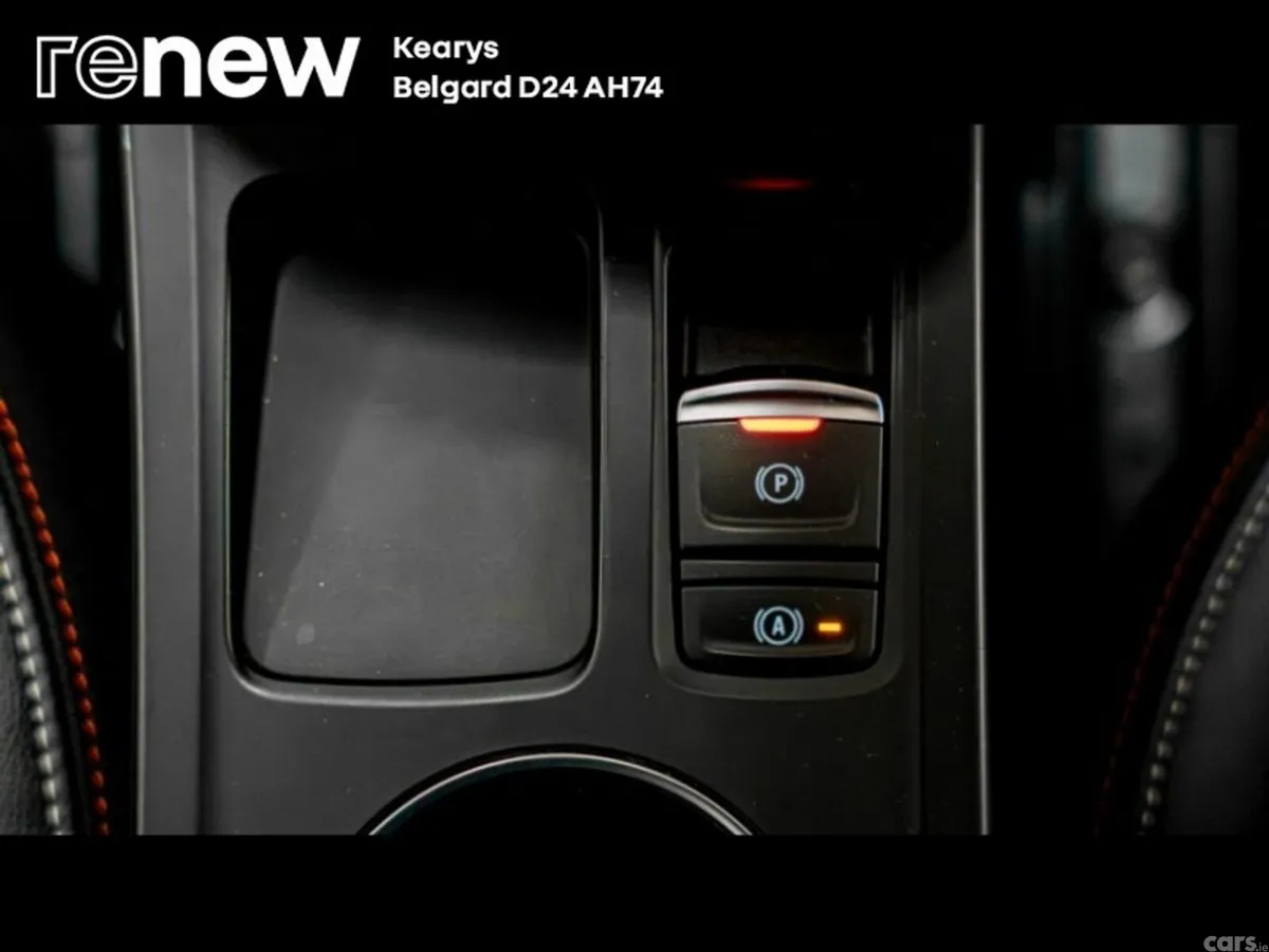 Renault Arkana Hatchback, Petrol, 2023, Red