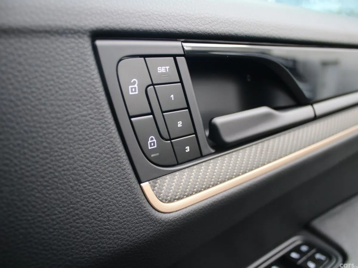 Porsche Cayenne SUV, Petrol Plug-in Hybrid, 2024, Silver