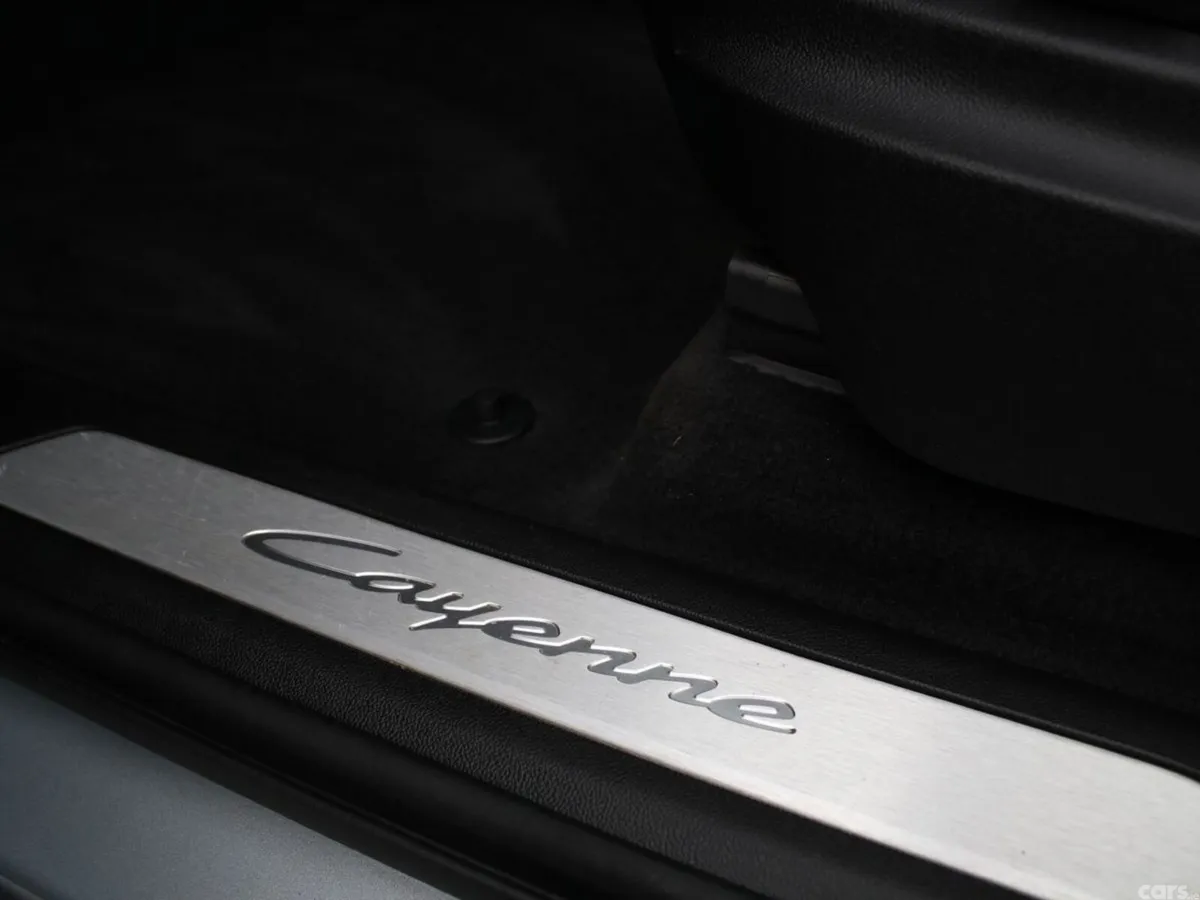 Porsche Cayenne SUV, Petrol Plug-in Hybrid, 2024, Silver