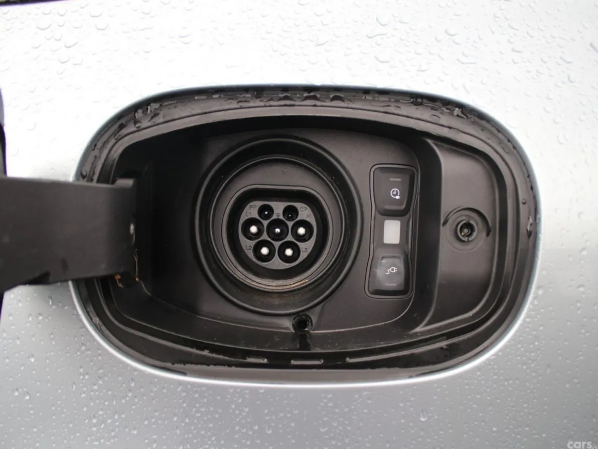 Porsche Cayenne SUV, Petrol Plug-in Hybrid, 2024, Silver