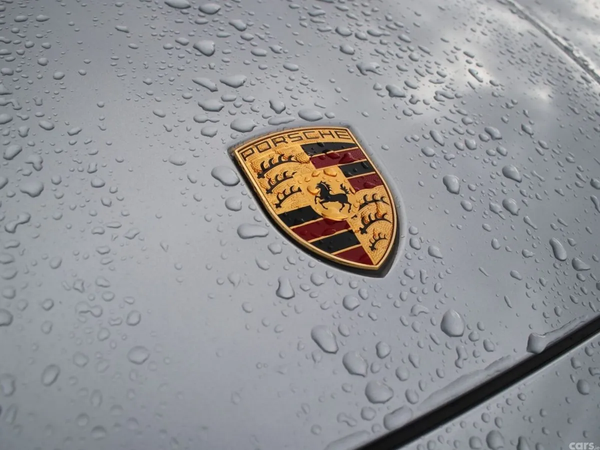 Porsche Cayenne SUV, Petrol Plug-in Hybrid, 2024, Silver