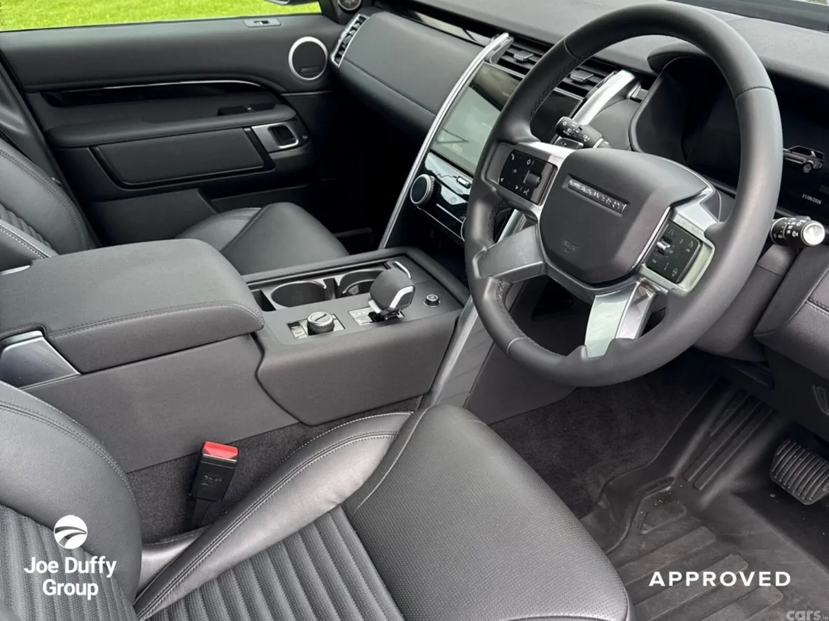 Land Rover Discovery SUV, Diesel, 2024, Black