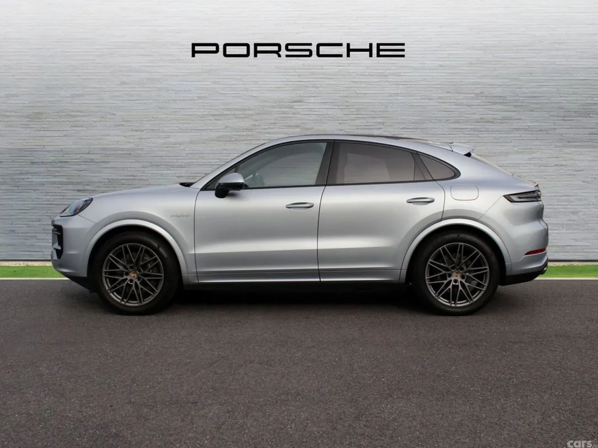 Porsche Cayenne SUV, Petrol Plug-in Hybrid, 2024, Silver