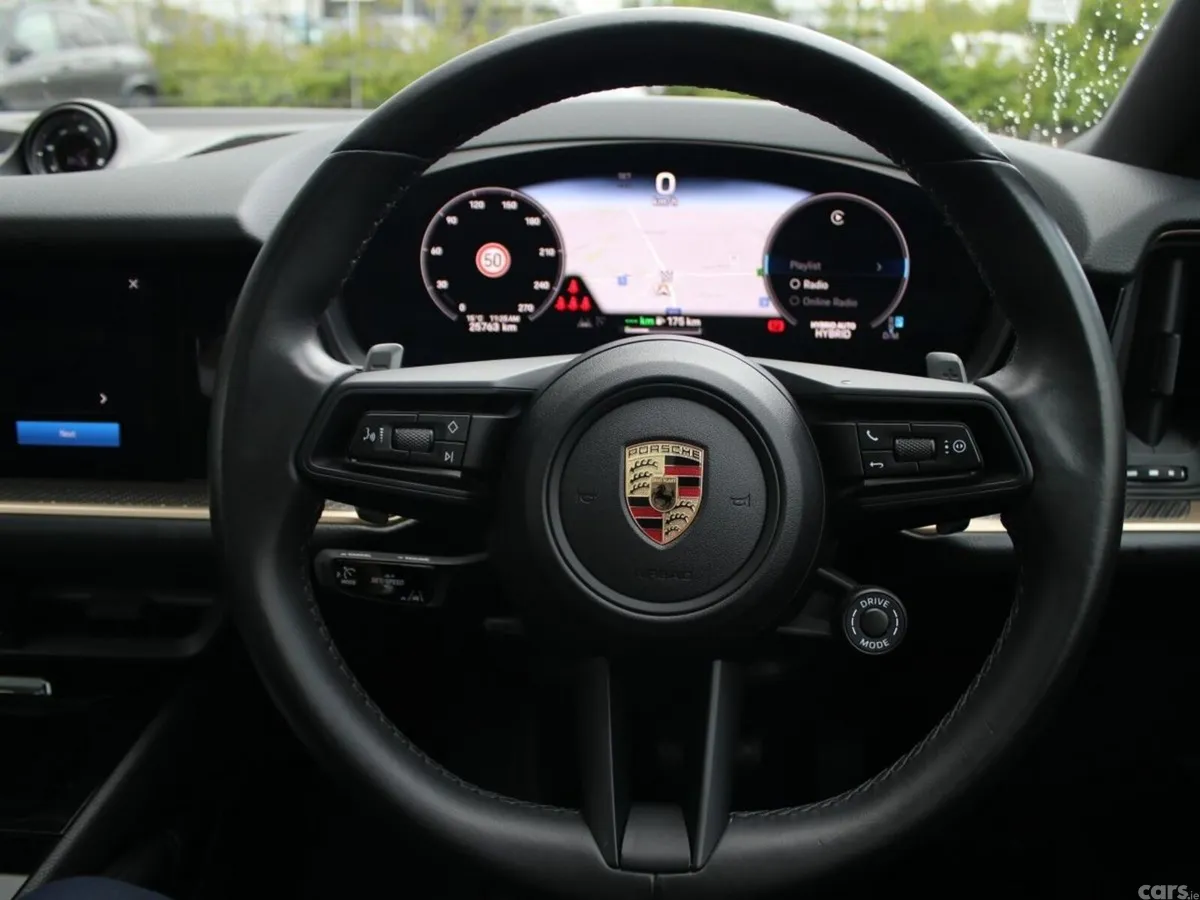 Porsche Cayenne SUV, Petrol Plug-in Hybrid, 2024, Silver
