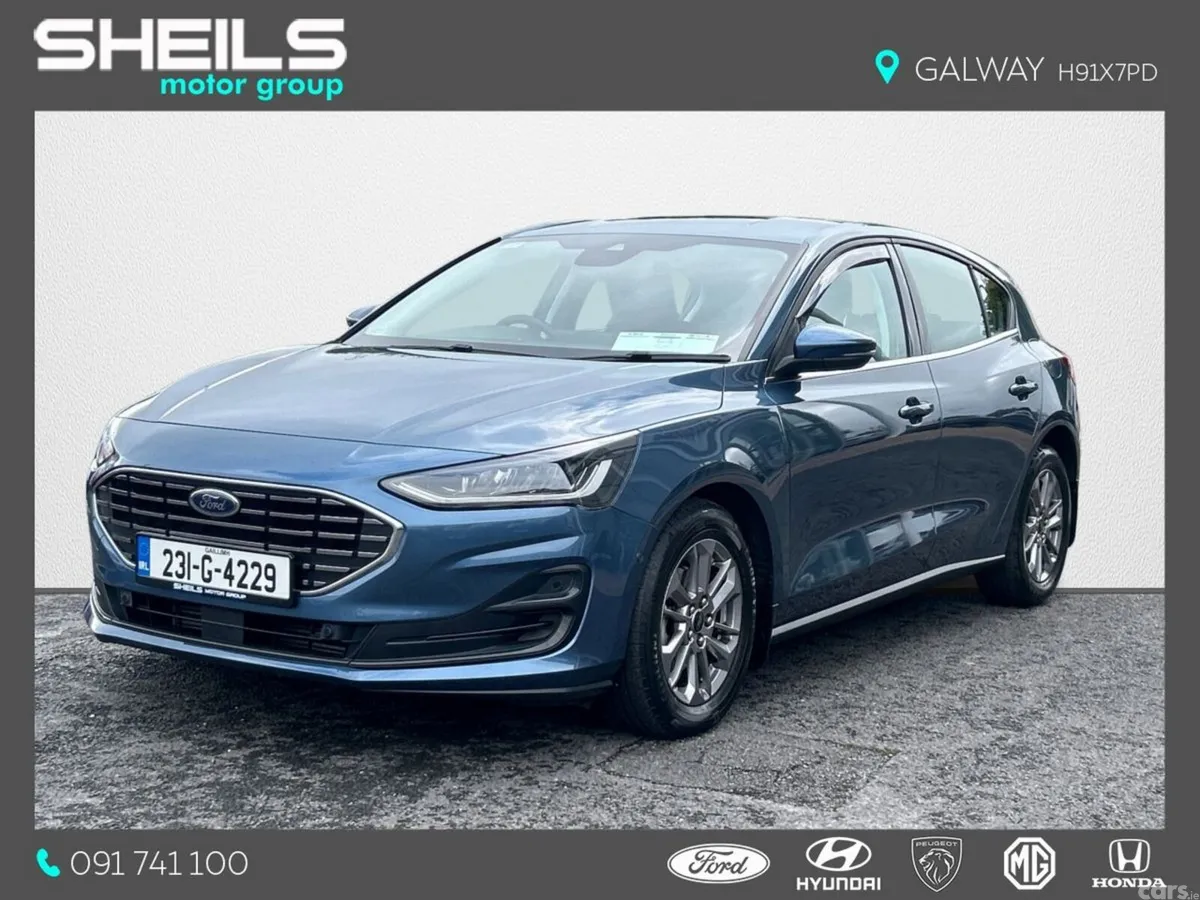 Ford Focus Hatchback, Petrol, 2023, Blue