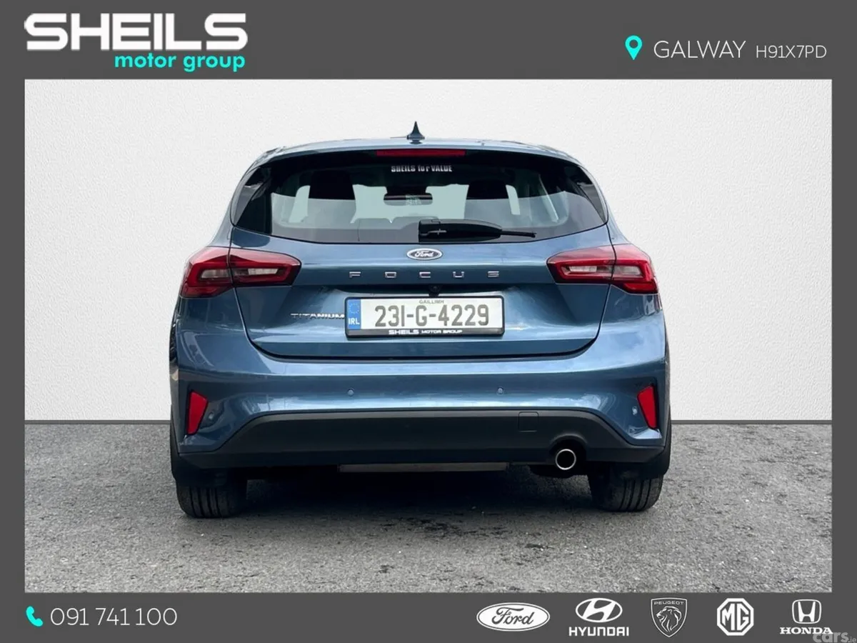Ford Focus Hatchback, Petrol, 2023, Blue