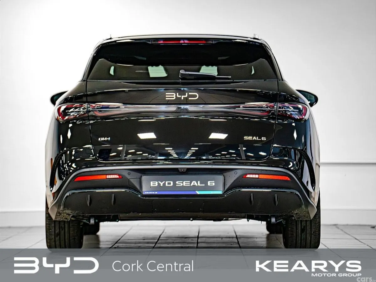 BYD Seal 6 Hatchback, Petrol Plug-in Hybrid, 2026, Black