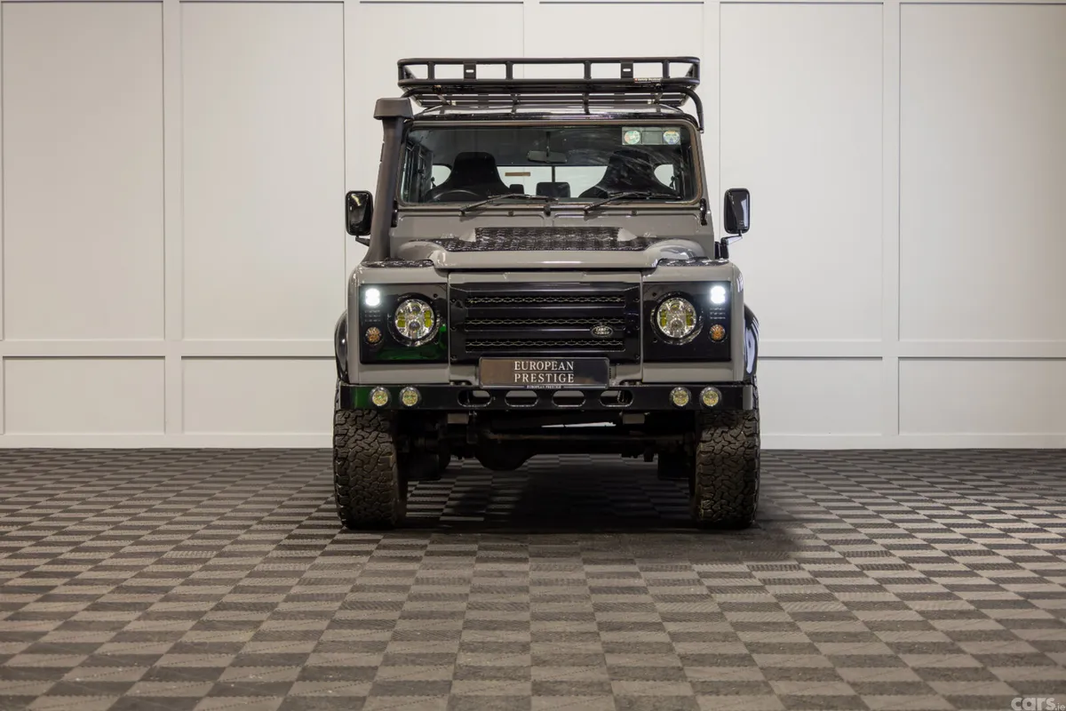 Land Rover Defender SUV, Diesel, 2017, Grey