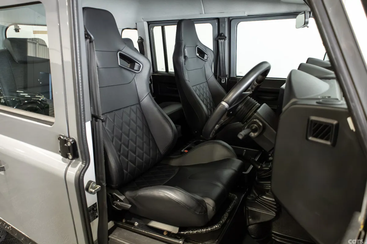 Land Rover Defender SUV, Diesel, 2017, Grey