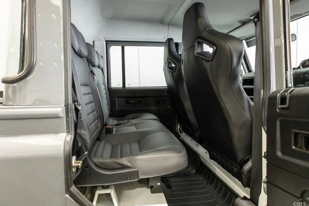 Land Rover Defender SUV, Diesel, 2017, Grey
