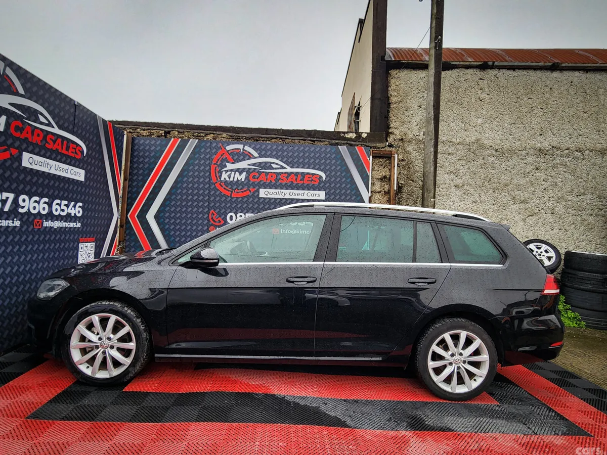 Volkswagen Golf Estate, Petrol, 2019, Black