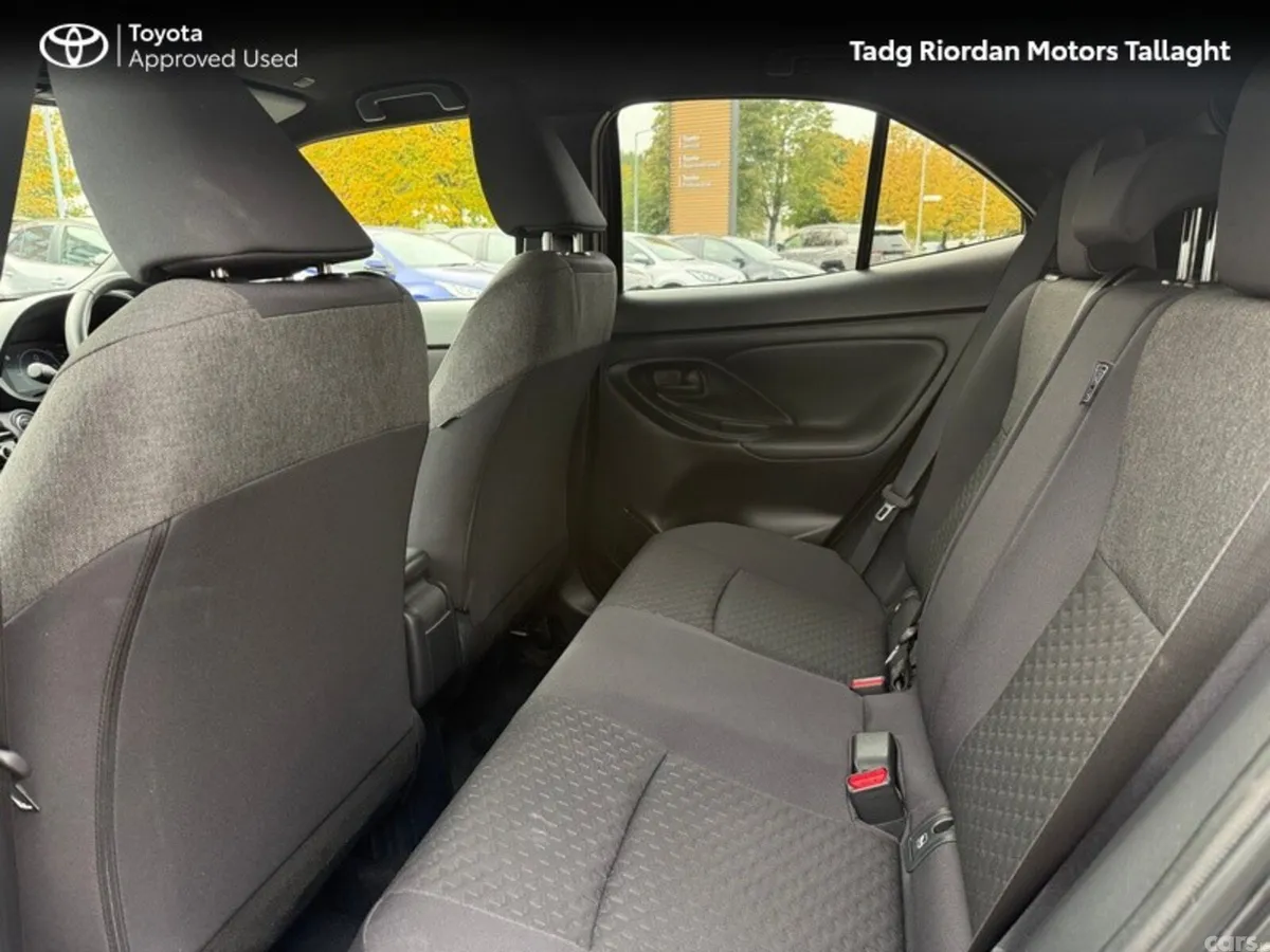 Toyota Yaris Cross SUV, Petrol Hybrid, 2026, Grey