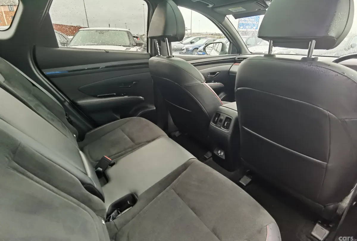 Hyundai Tucson SUV, Petrol Plug-in Hybrid, 2023, White