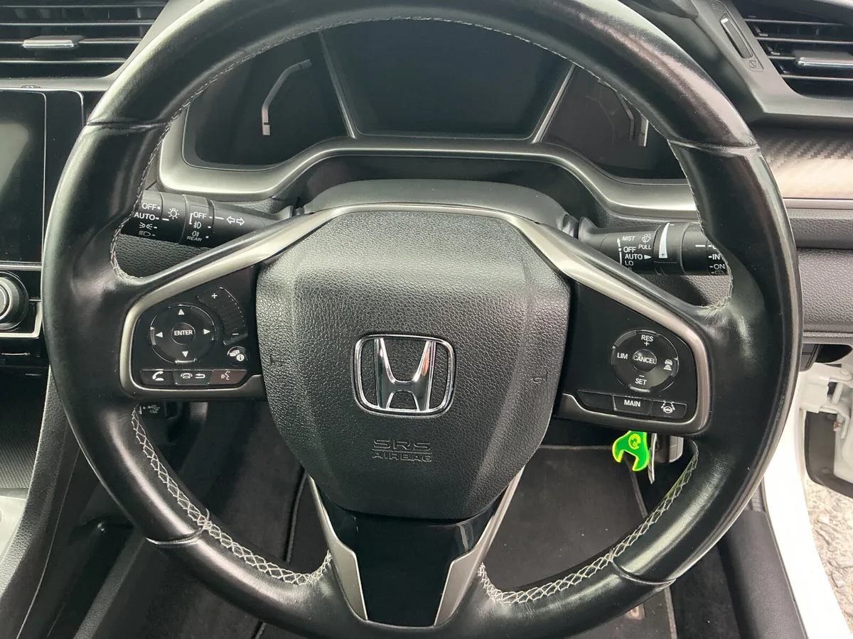 Honda Civic Hatchback, Petrol, 2019, White