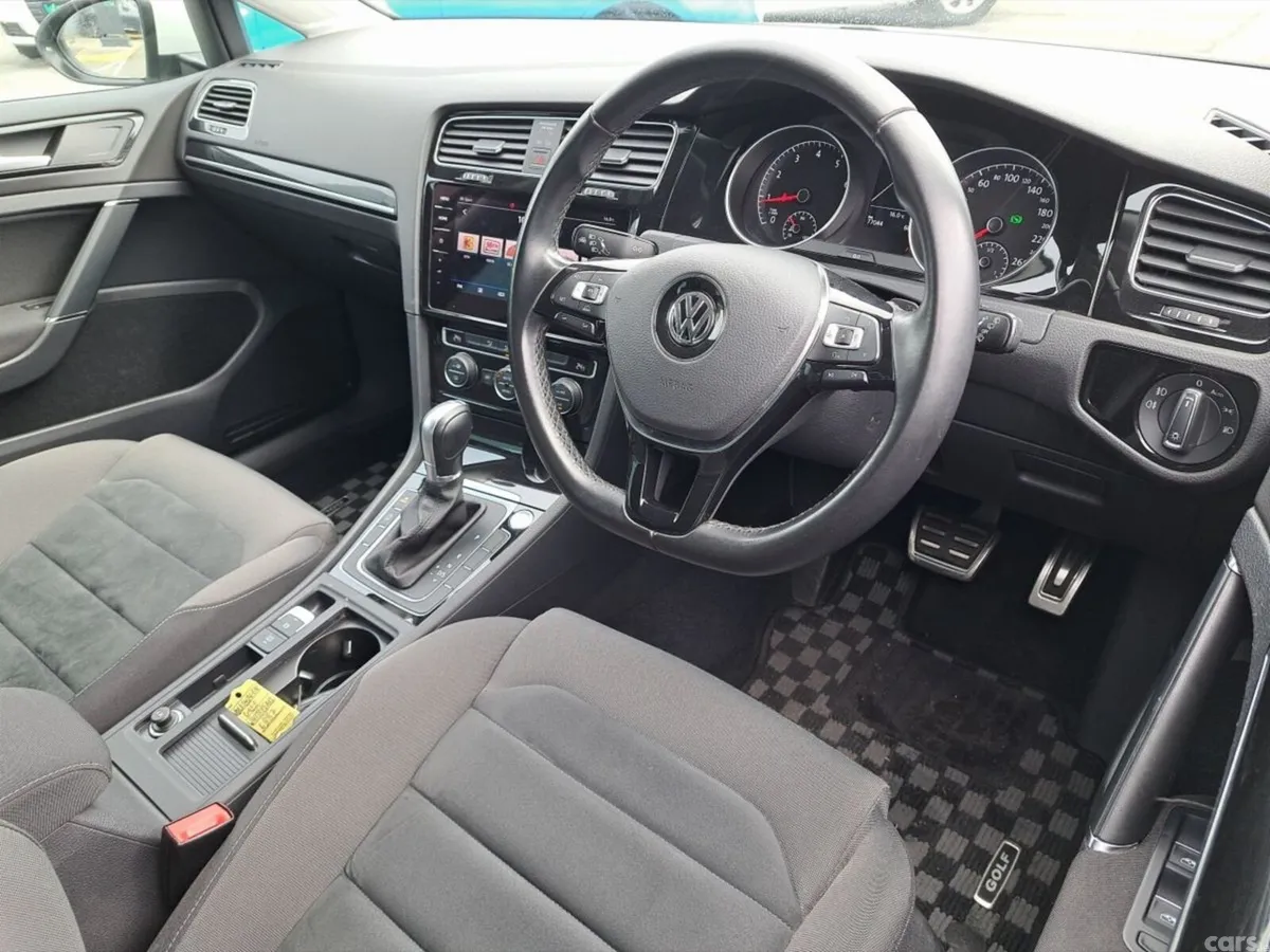Volkswagen Golf Hatchback, Petrol, 2018, White