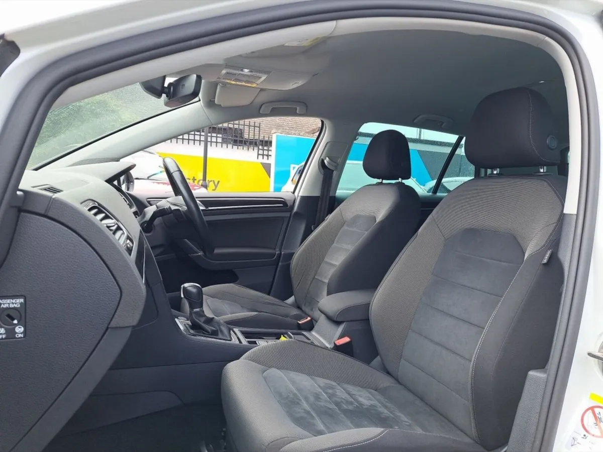 Volkswagen Golf Hatchback, Petrol, 2018, White