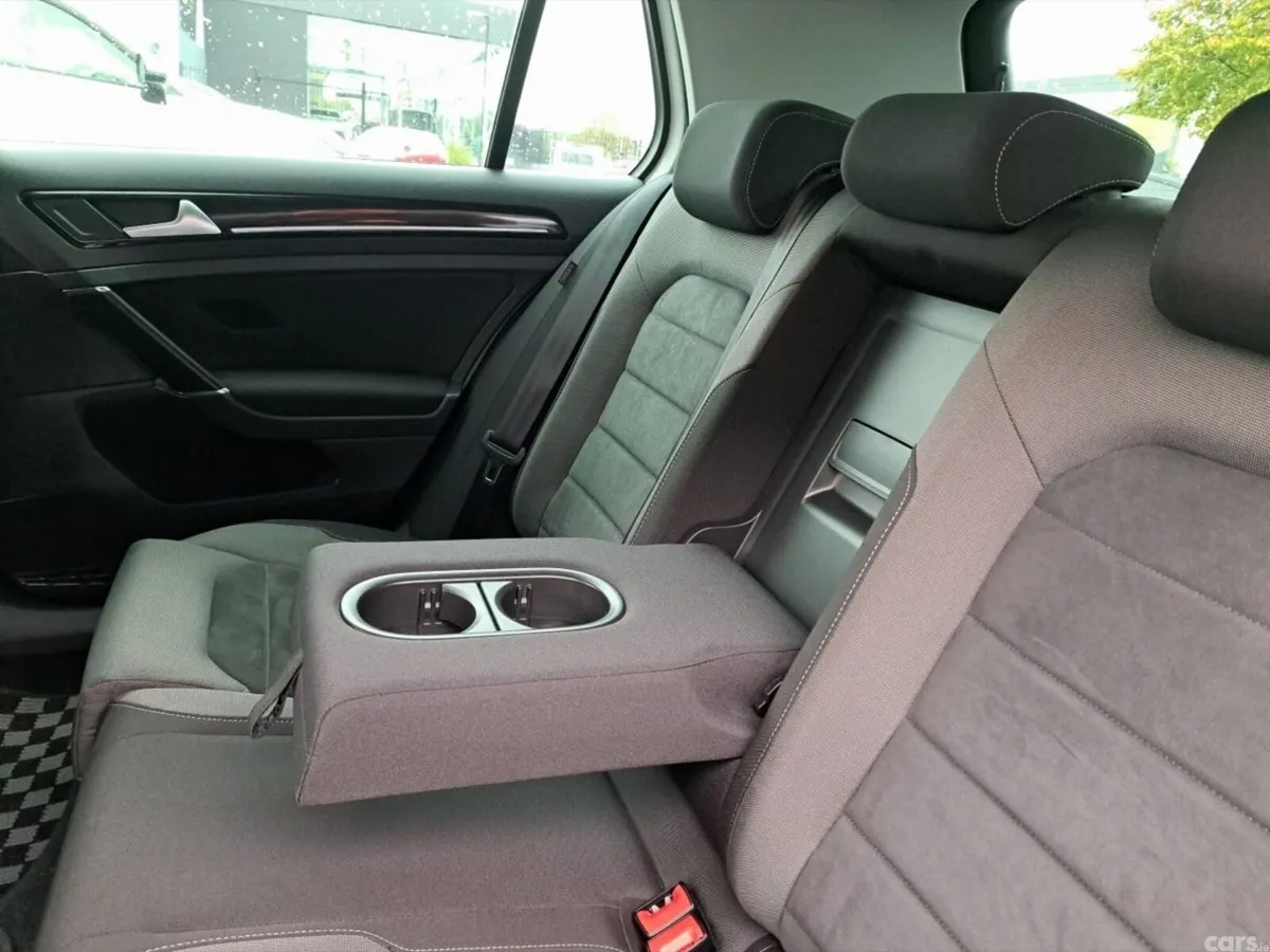 Volkswagen Golf Hatchback, Petrol, 2018, White