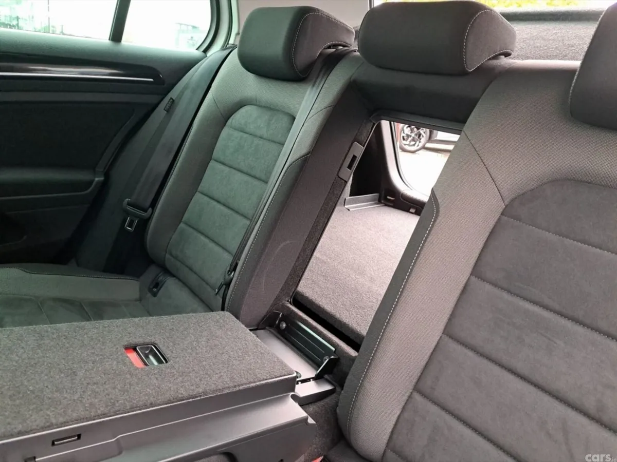 Volkswagen Golf Hatchback, Petrol, 2018, White