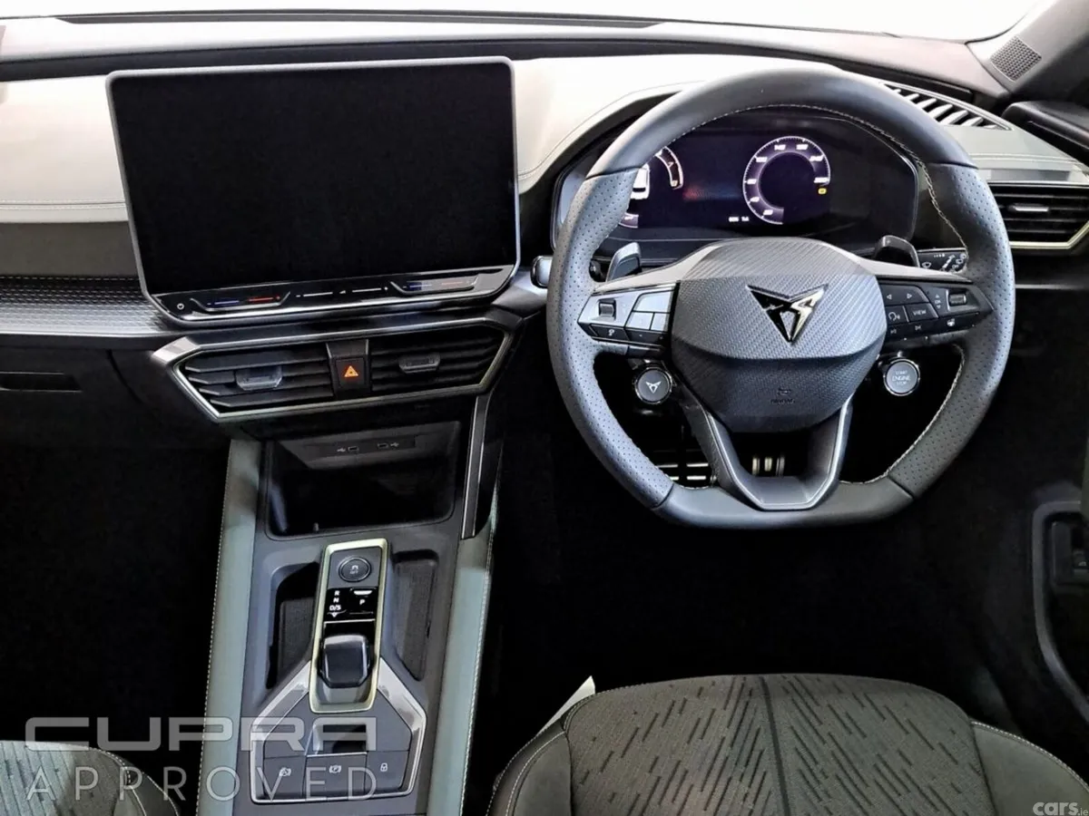 Cupra Leon Estate, Petrol, 2026, Black