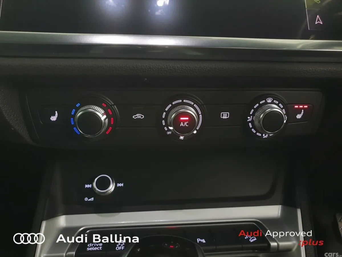 Audi Q3 SUV, Diesel, 2019, Blue