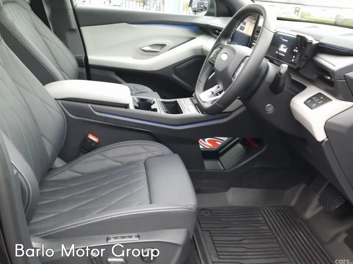 Ford Explorer MPV, Electric, 2026, Black