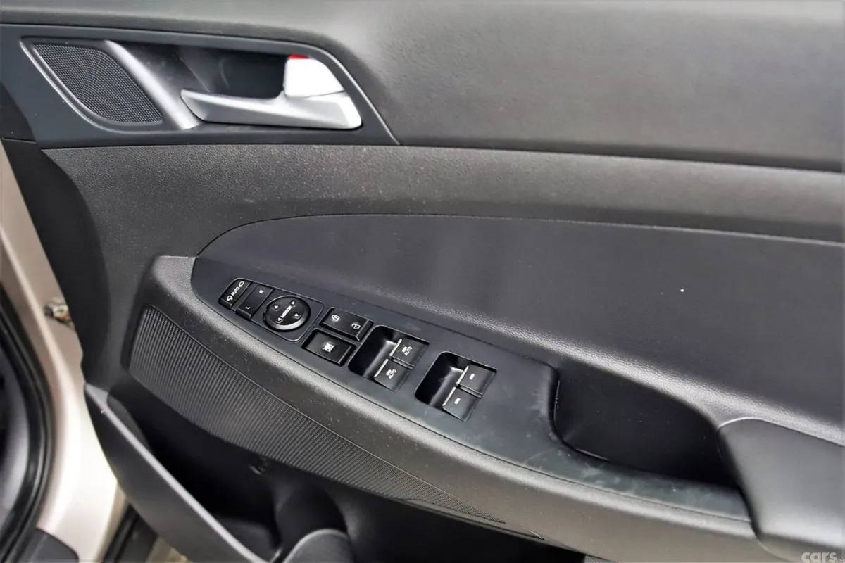 Hyundai Tucson SUV, Diesel, 2019, White