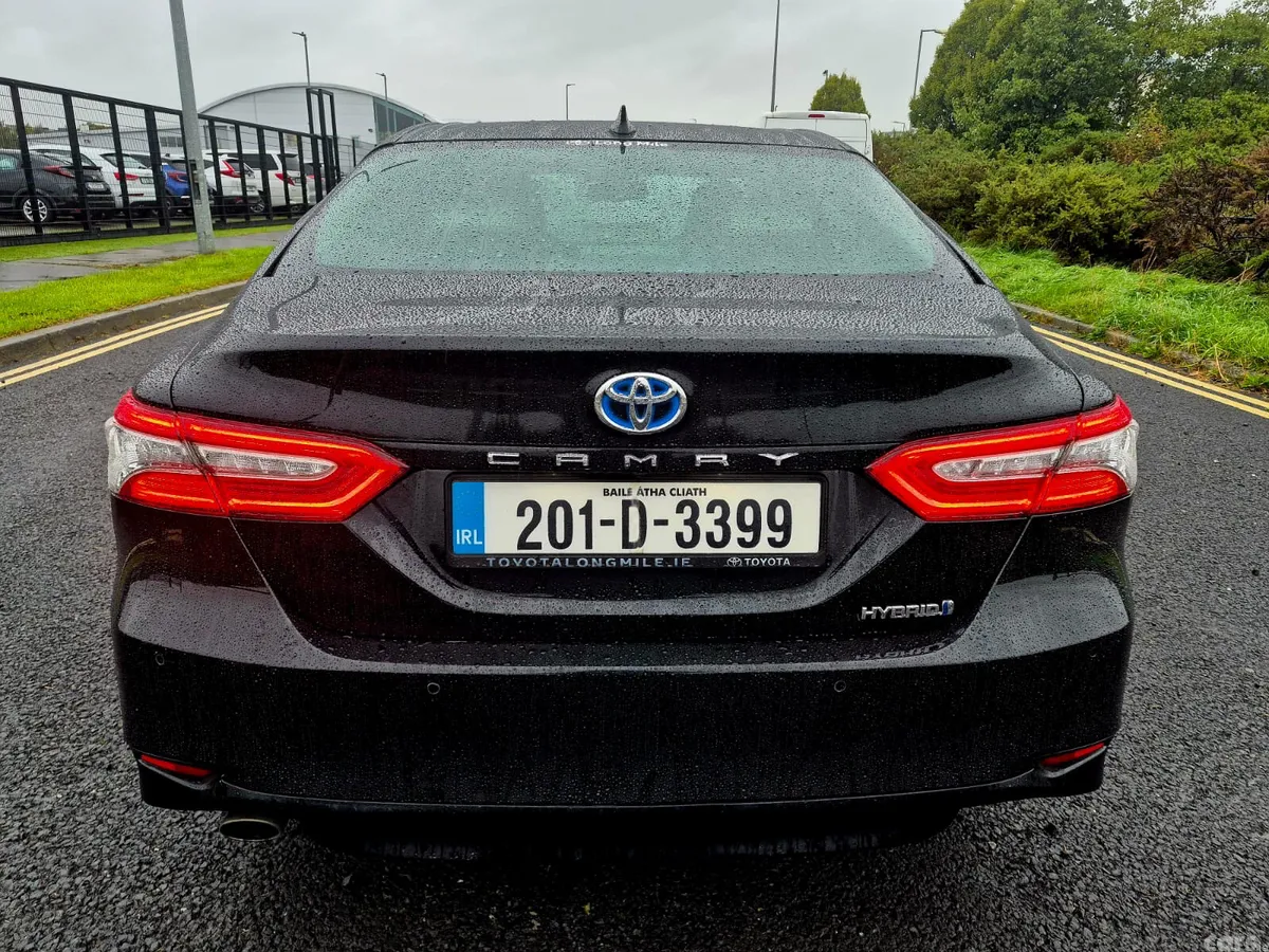 Toyota Camry Saloon, Petrol Hybrid, 2020, Black