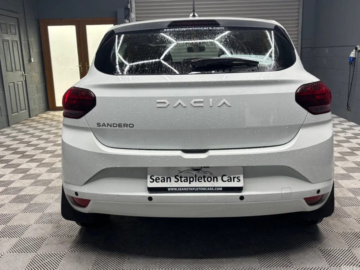Dacia Sandero Hatchback, Petrol, 2023, White