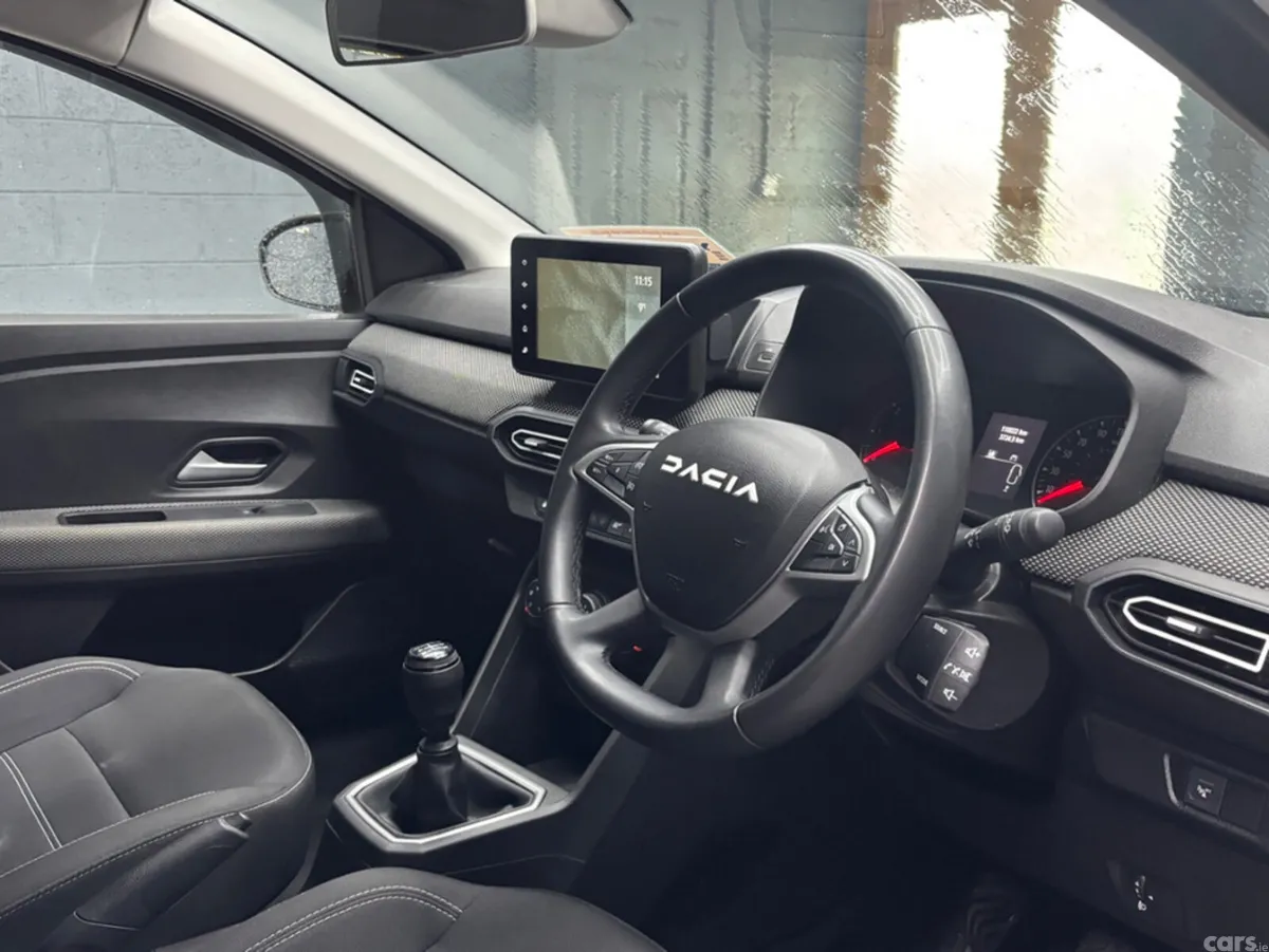 Dacia Sandero Hatchback, Petrol, 2023, White