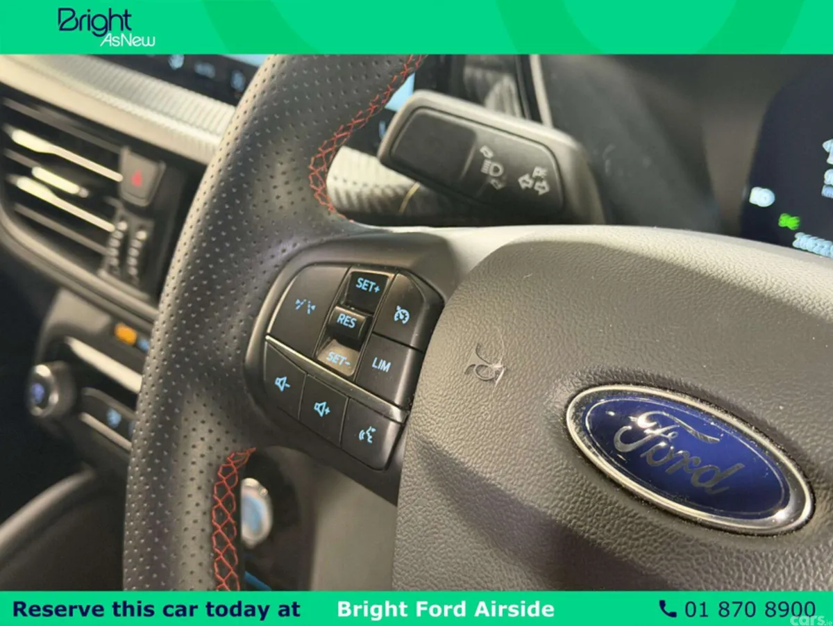 Ford Kuga MPV, Petrol Plug-in Hybrid, 2023, Blue