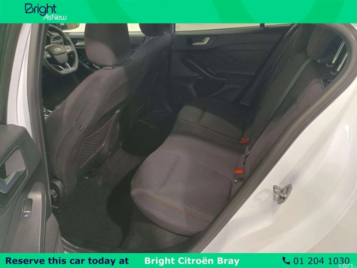 Ford Focus Hatchback, Diesel, 2024, White