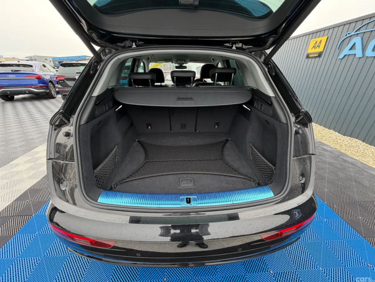 Audi Q5 SUV, Diesel, 2021, Black