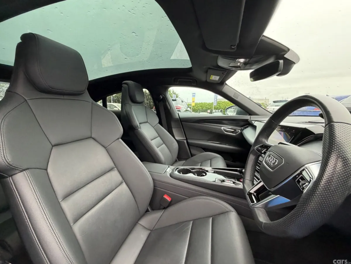 Audi e-tron GT quattro Coupe, Electric, 2022, Grey