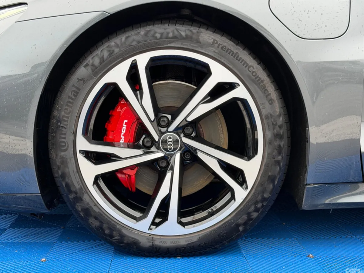 Audi e-tron GT quattro Coupe, Electric, 2022, Grey