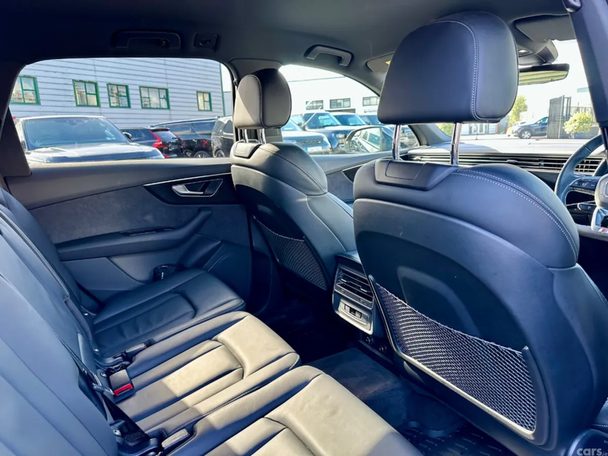 Audi Q7 SUV, Petrol Hybrid, 2023, Black