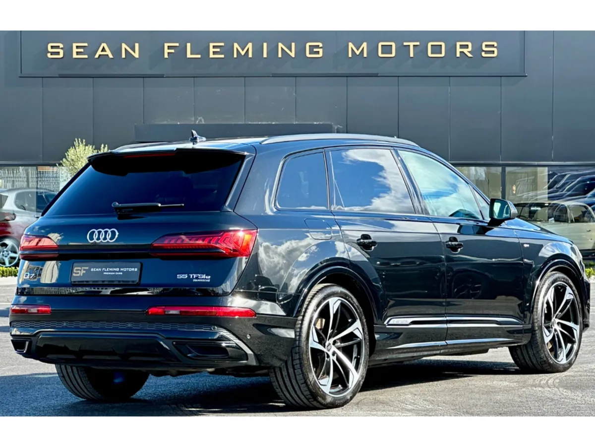 Audi Q7 SUV, Petrol Hybrid, 2023, Black