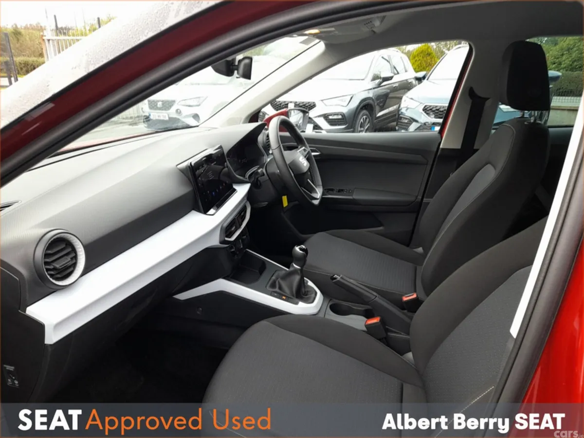 SEAT Arona Hatchback, Petrol, 2026, Red