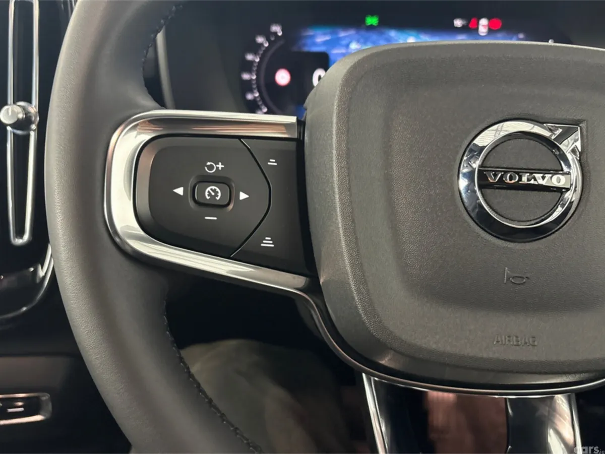 Volvo XC40 SUV, Electric, 2024, Grey