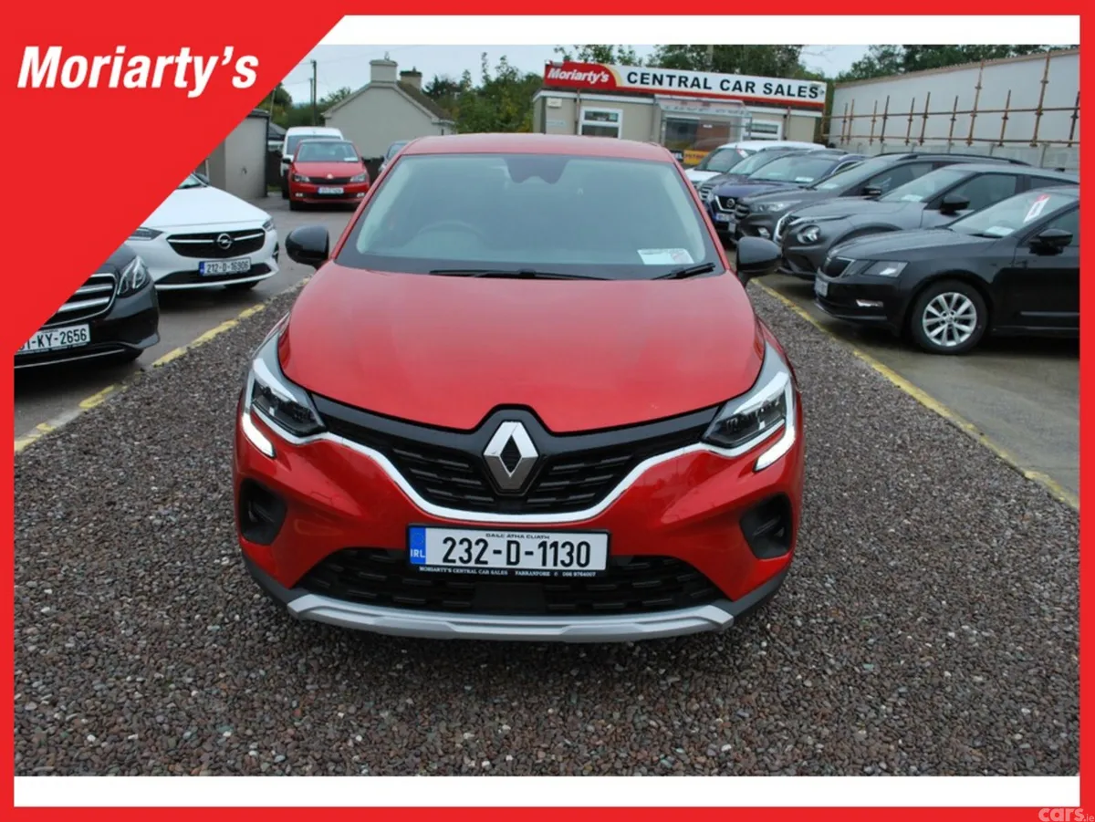 Renault Captur Hatchback, Petrol, 2023, Red