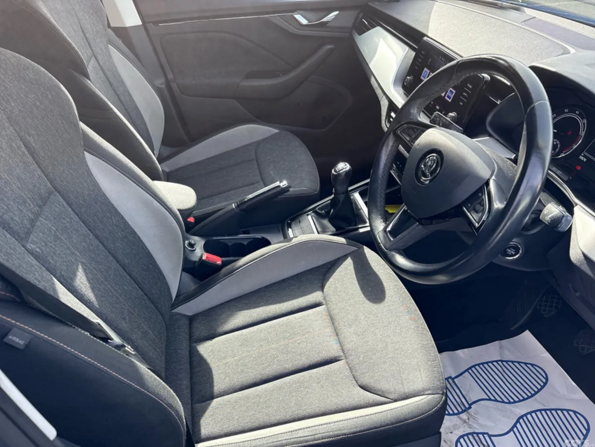 Skoda Kamiq Hatchback, Petrol, 2020, Blue
