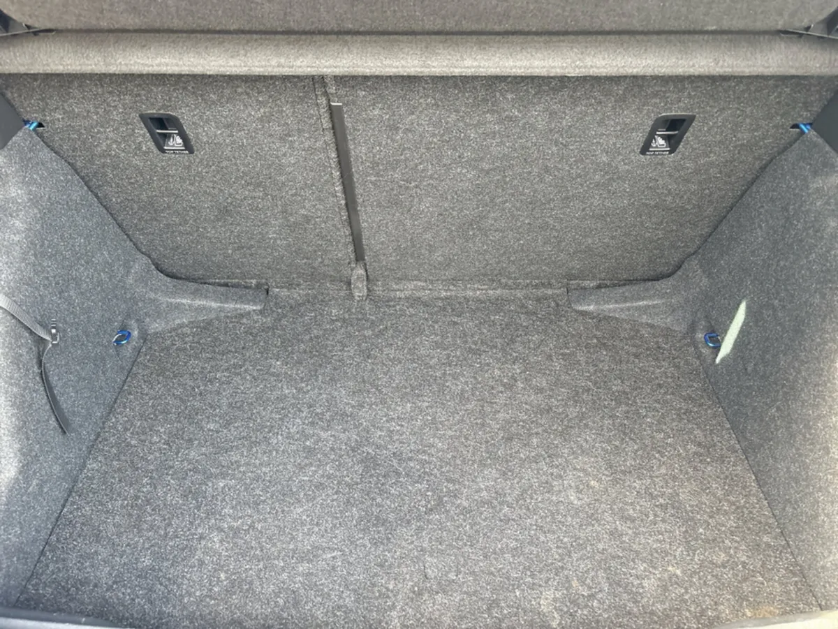 Skoda Kamiq Hatchback, Petrol, 2020, Blue