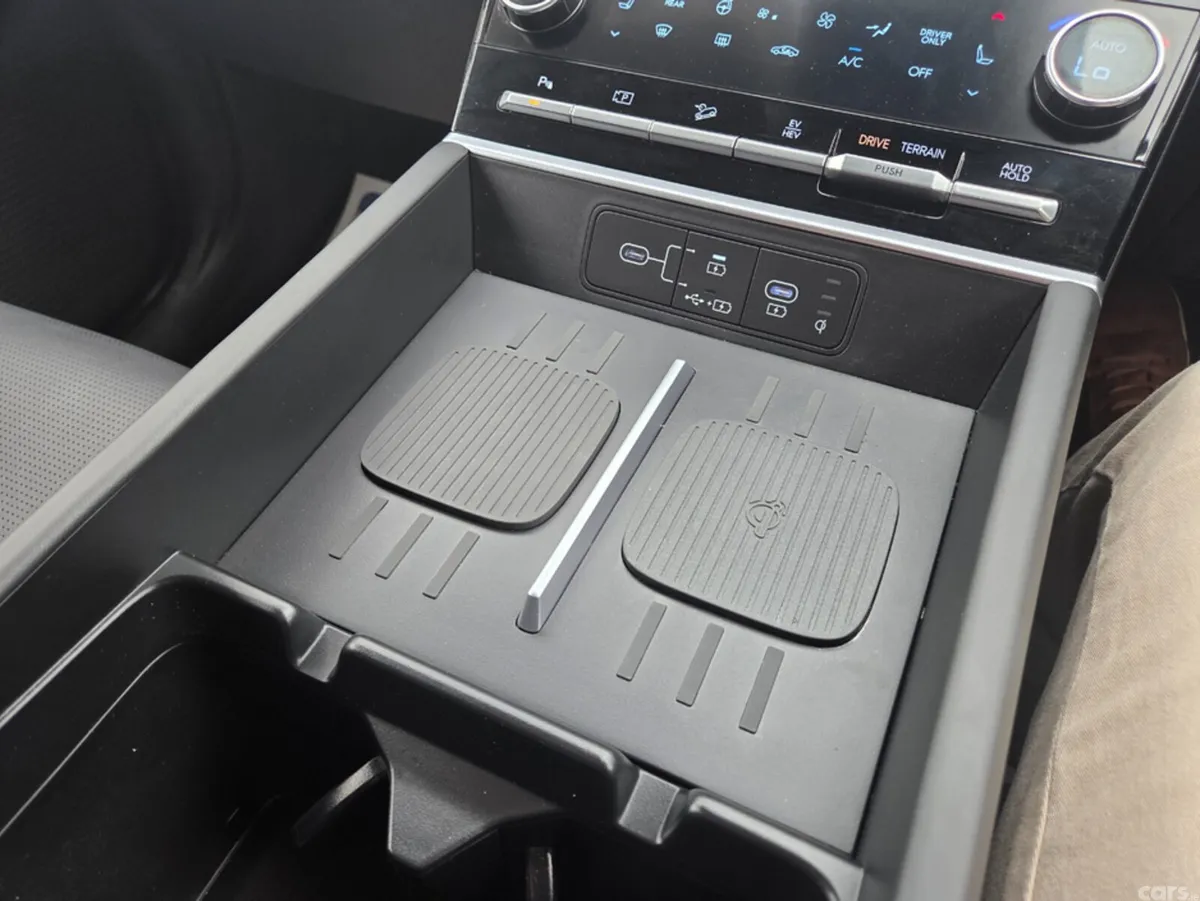 Hyundai Santa Fe Estate, Petrol Plug-in Hybrid, 2025, Grey