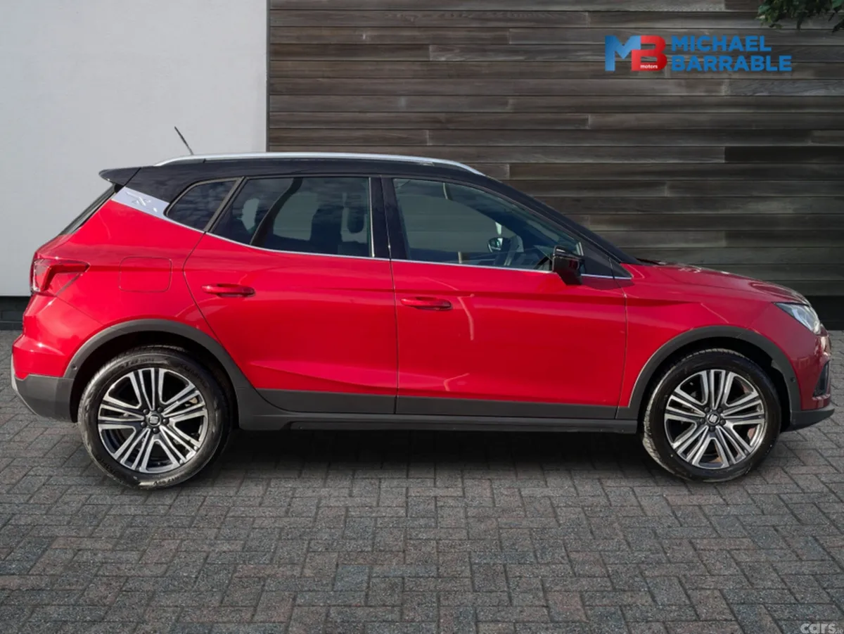SEAT Arona Hatchback, Petrol, 2020, Red