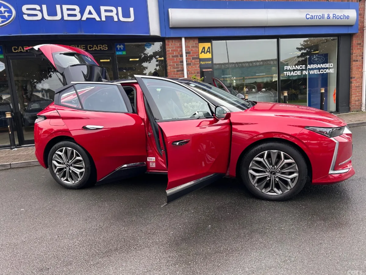 DS Automobiles DS 4 Hatchback, Petrol, 2023, Red