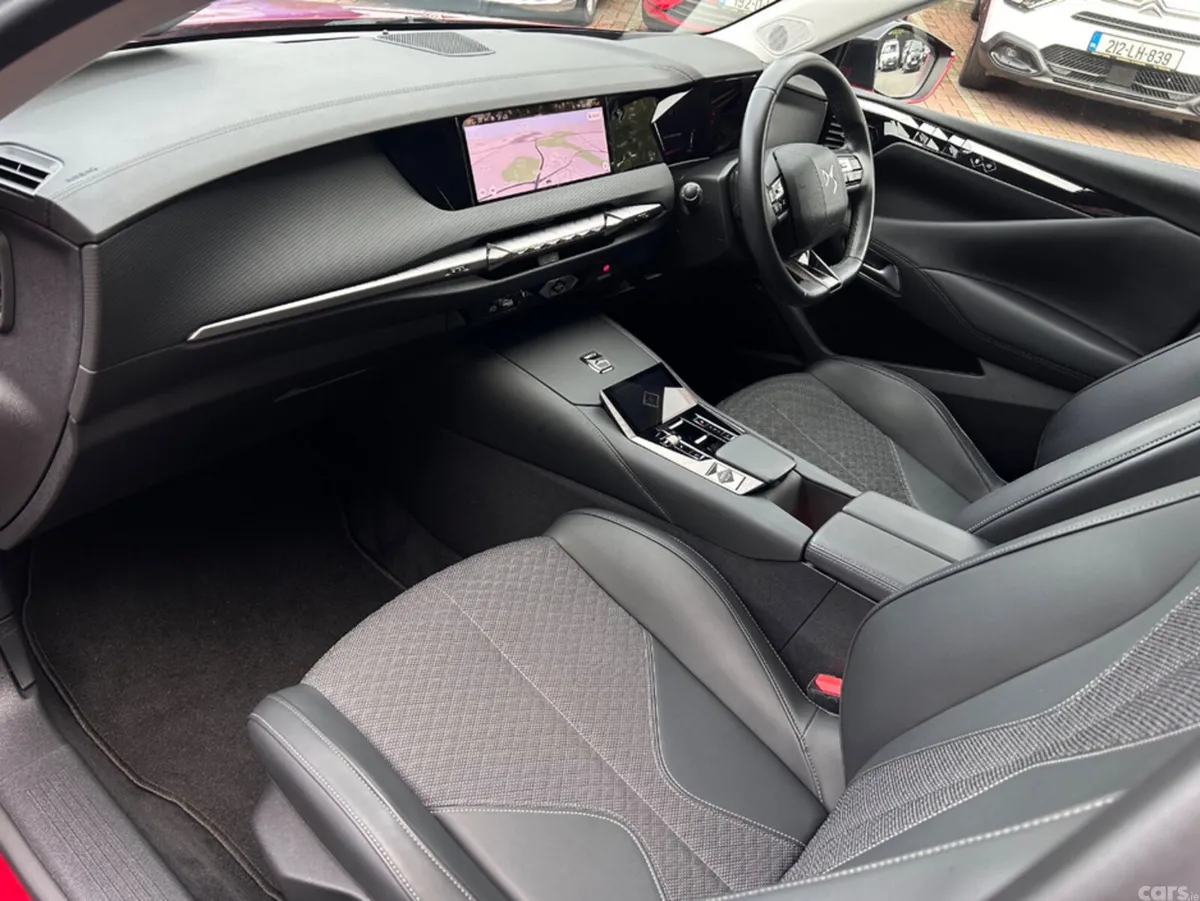 DS Automobiles DS 4 Hatchback, Petrol, 2023, Red