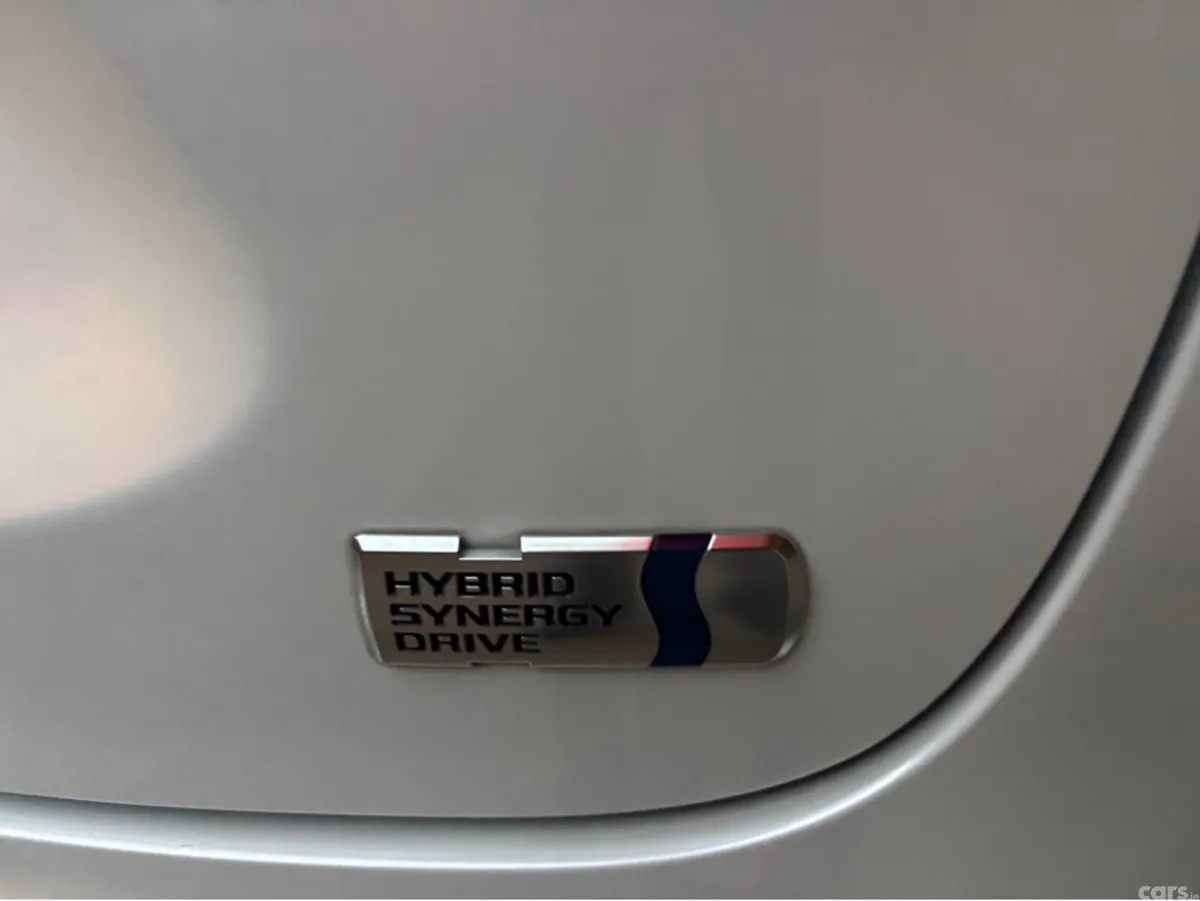 Toyota Yaris Cross Hatchback, Petrol Hybrid, 2023, White