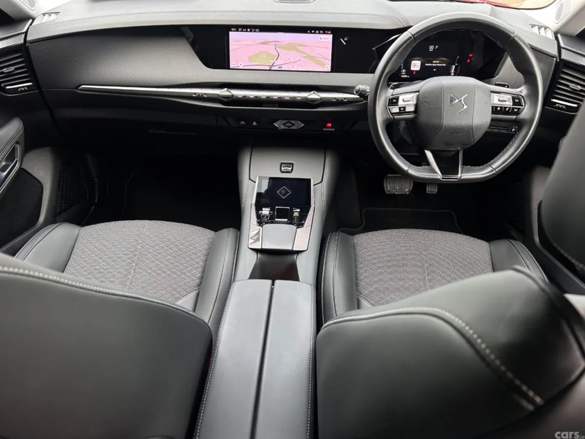 DS Automobiles DS 4 Hatchback, Petrol, 2023, Red
