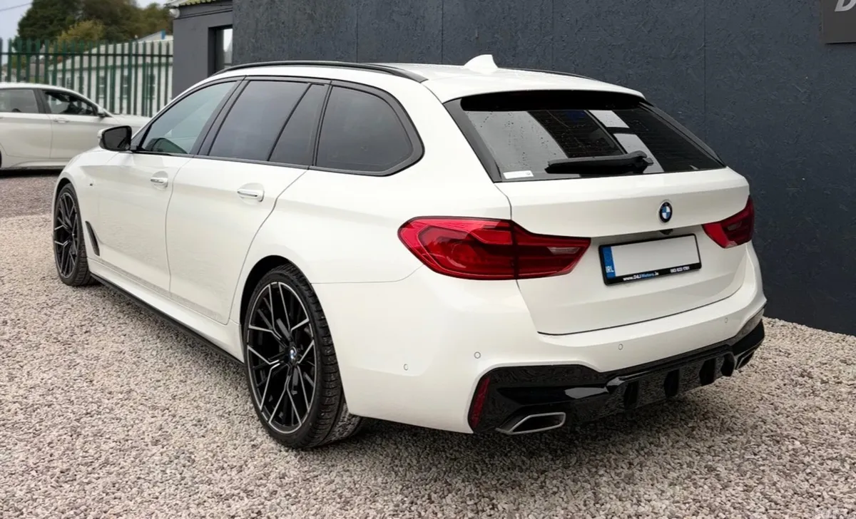 BMW 5-Series Estate, Diesel, 2017, White